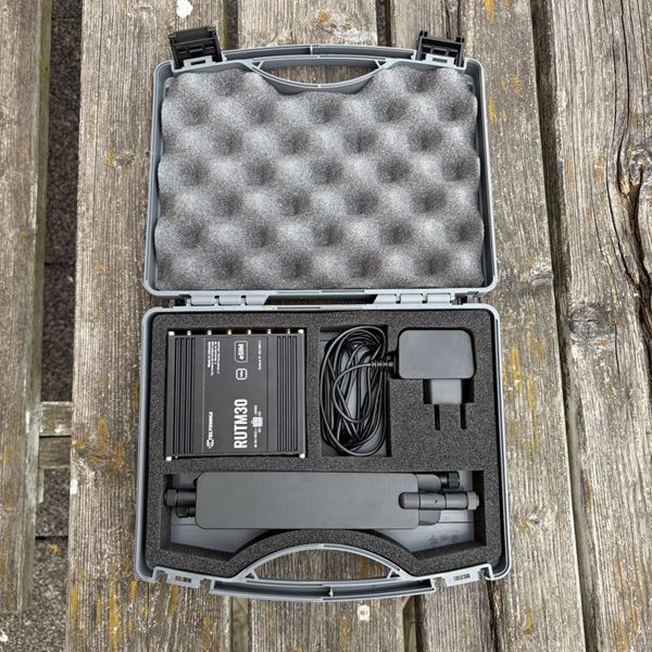 5G on custom hardcase